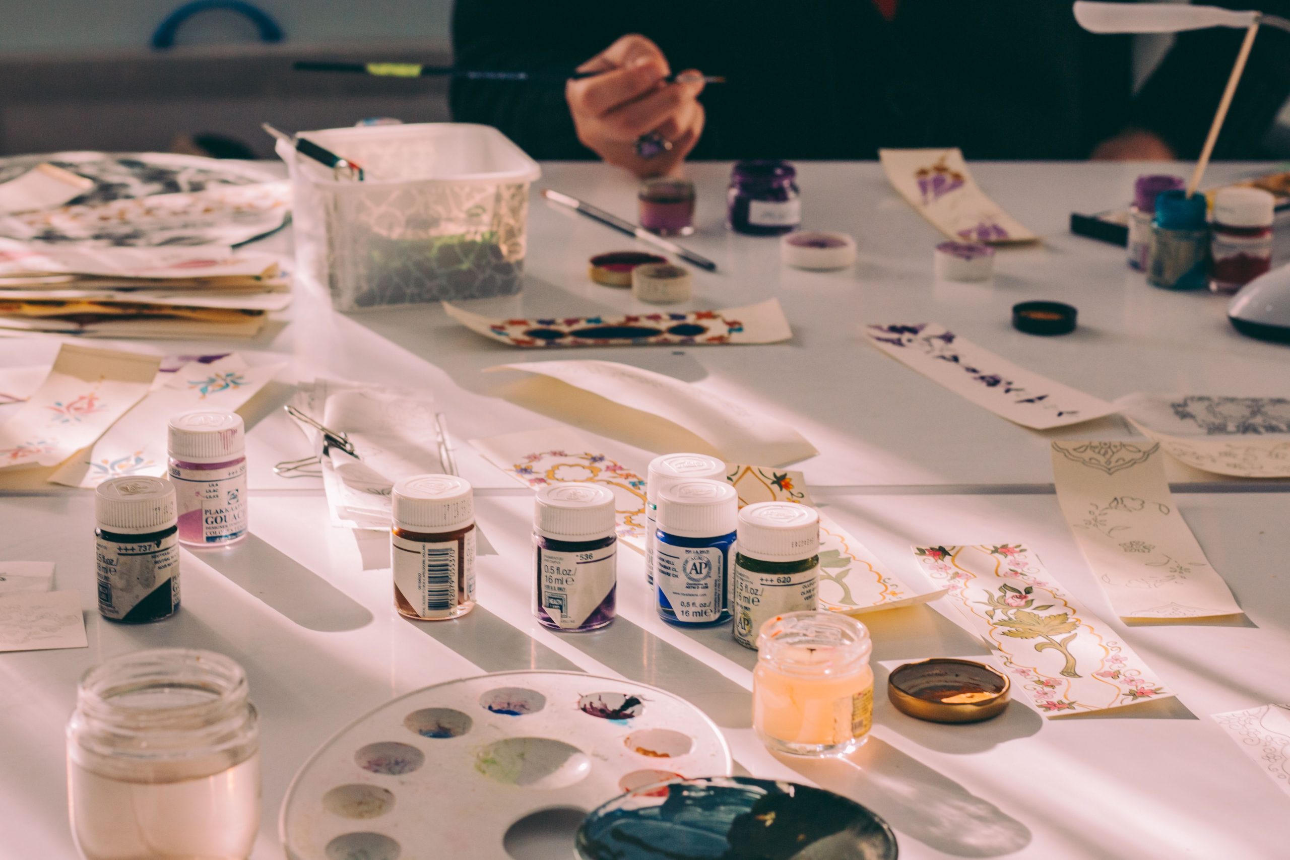 10 Easy Ways to Organize Your Craft Room on a Budget